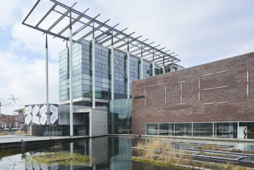 het nieuwe instituut rondleidingen museumguides